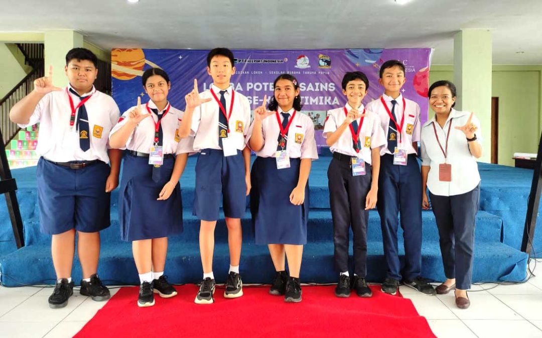 Siswa YPJ Raih Juara 2 Lomba Potensi Sains se-Mimika